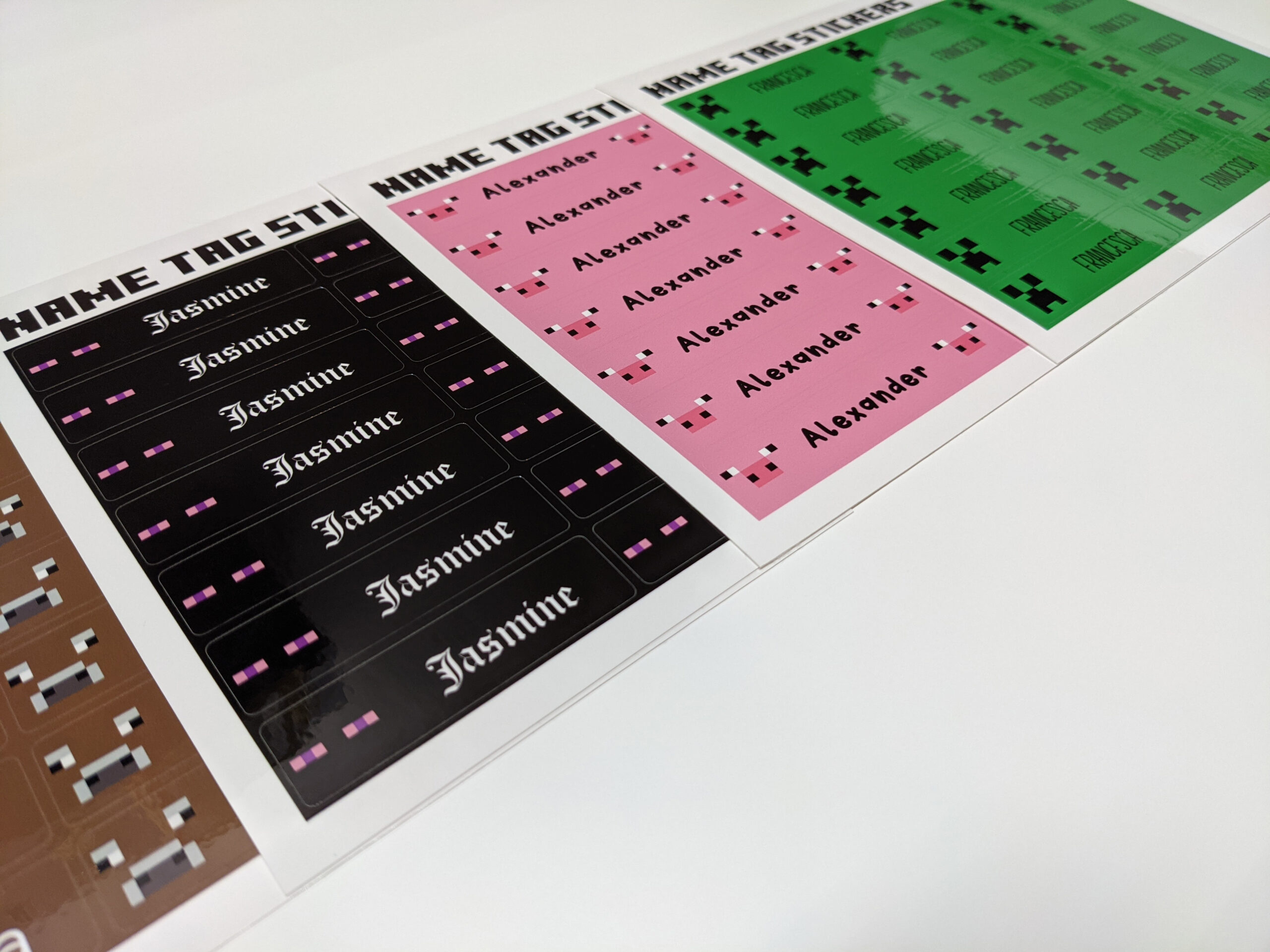 What is the best material for Minecraft player name tags?